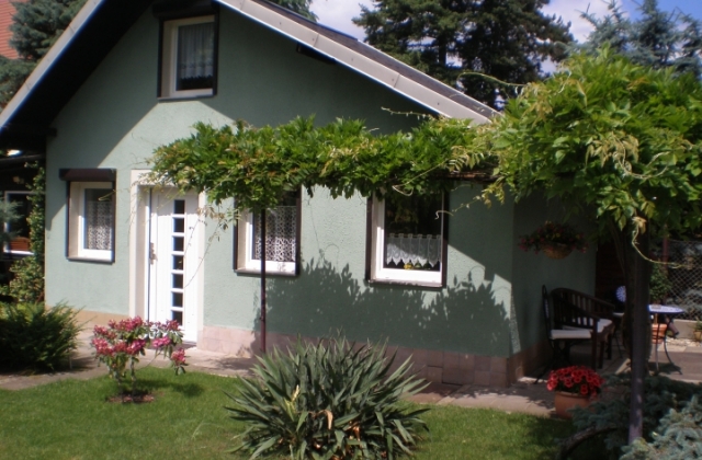 Kleines Ferienhaus in DD-Meußlitz Kleines Ferienhaus in DD-Meußlitz